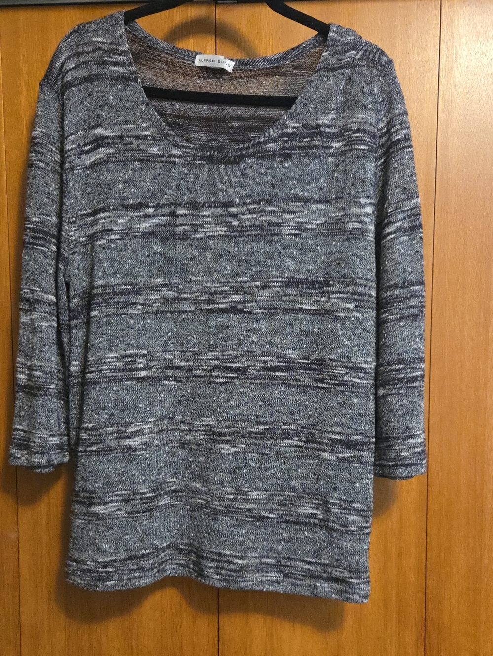 ALFRED SUNG Gray & Black Striped Scoop-Neck Pullover